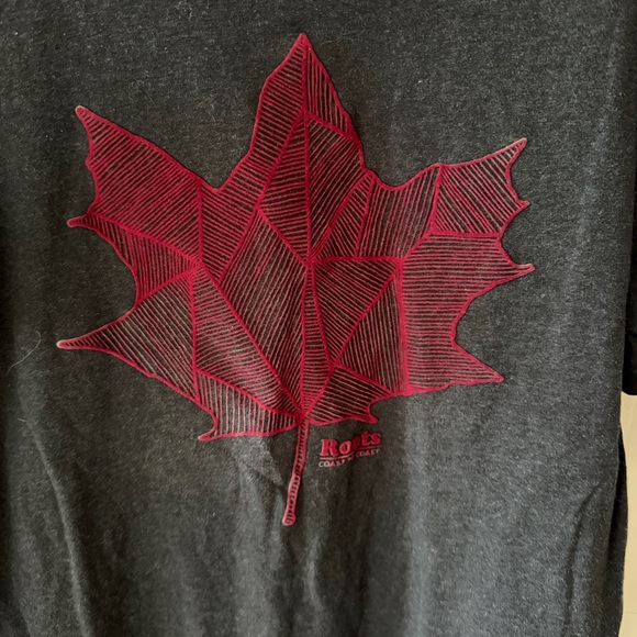 Roots Grey T-Shirt with Red Maple Leaf - Picture 2 of 5